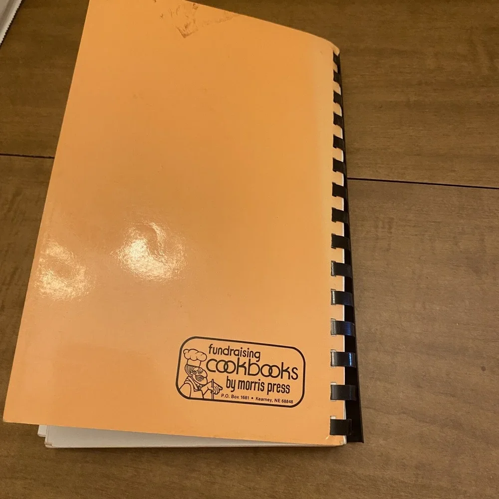VTG Atchley's Favorite Foods Regional Cookbook Maria Malham Family Recipes 1994